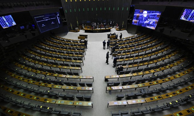 Plenário da Câmara dos Deputados durante sessão do Congresso