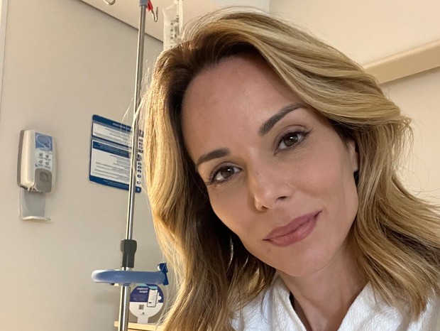 Ana Furtado faz exames de rastreio e celebra 4 anos em remissão do câncer (Foto: Reprodução/Instagram)