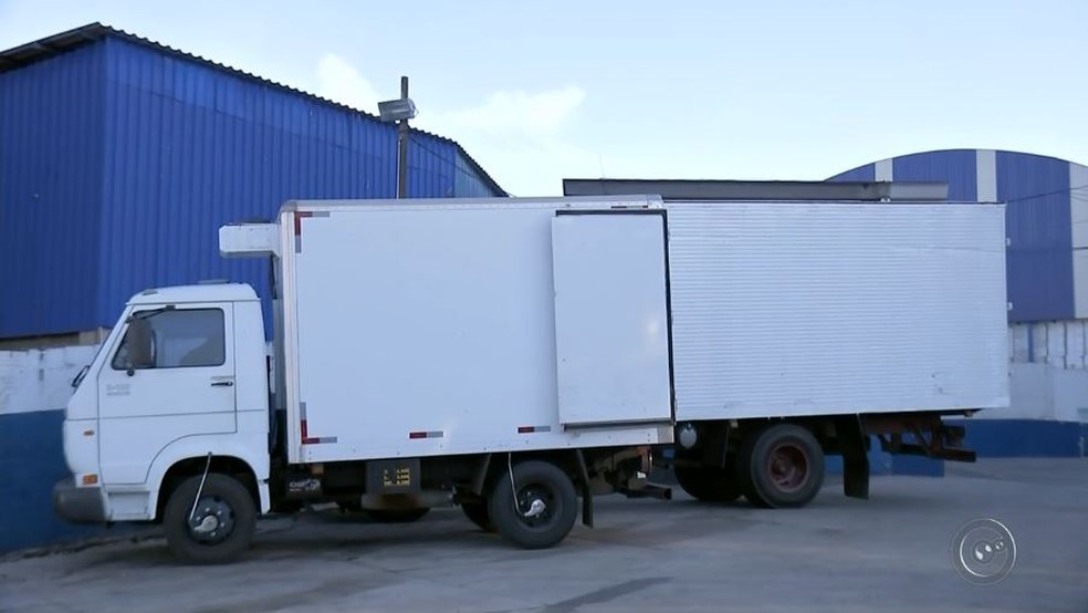 Consumidor do Centro-Oeste Paulista já sente reflexos da greve de caminhoneiros, frigorífico, Lençóis Paulista (Foto: TV TEM/Reprodução)