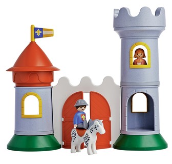 Com este Playmobil, a criança poderá criar e encenar histórias que se passam em um castelo. Da Sunny Brinquedos, R$169,99. (Foto: Guto Seixas)