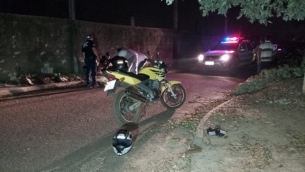 Dois jovens foram assassinados no começo da madrugada desta quinta-feira (14) em Juína (MT) — Foto: Juína News
