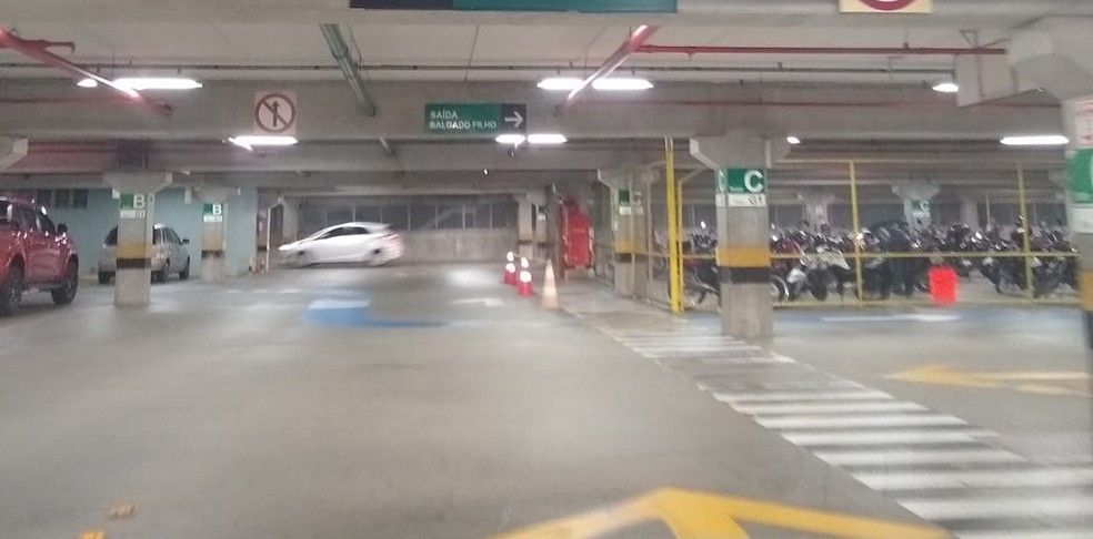 Estacionamento em shopping de Natal (Arquivo) &mdash; Foto: Igor J&aacute;come/g1 RN
