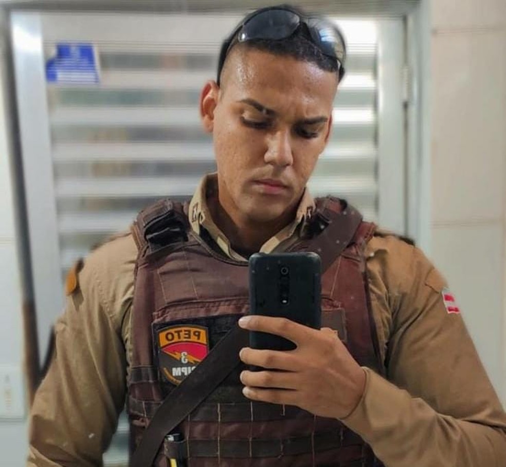 Soldado Alexandre Menezes morreu após ser baleado na cabeça — Foto: Reprodução/Redes Sociais