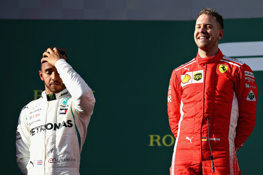Hamilton, o segundo, e Vettel, o vencedor: contraste no pódio (Foto: Mark Thompson/Getty Images)