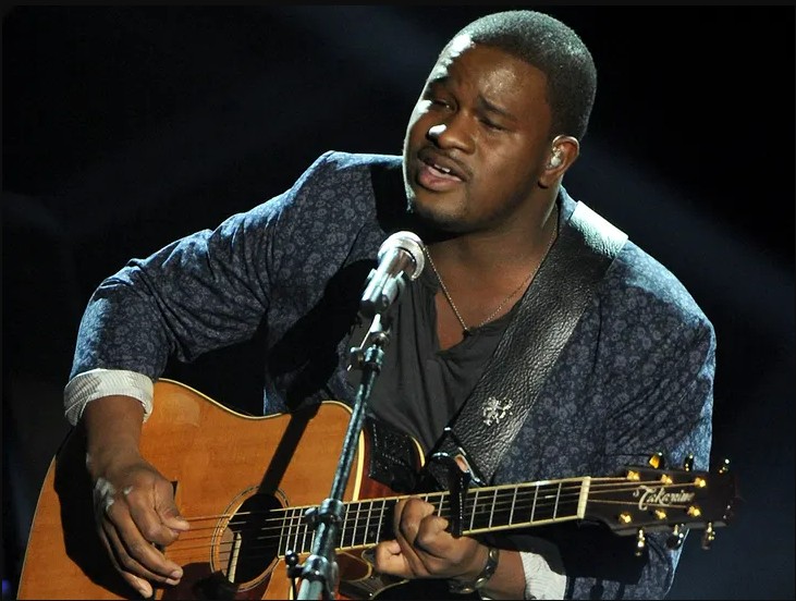 CJ Harris, participante do 'American Idol' dos Estados Unidos, morre aos 31 anos, diz site
