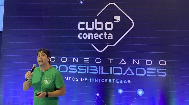 Paulo Costa, CEO do Cubo Itaú, na abertura do Cubo Conecta 2022 (Foto: PEGN)