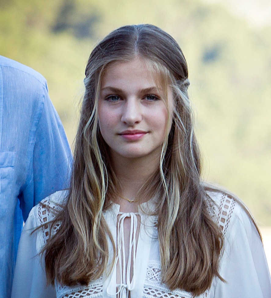 Herdeira do trono, princesa Leonor, da Espanha, irá ter formação militar, assim como seu pai
