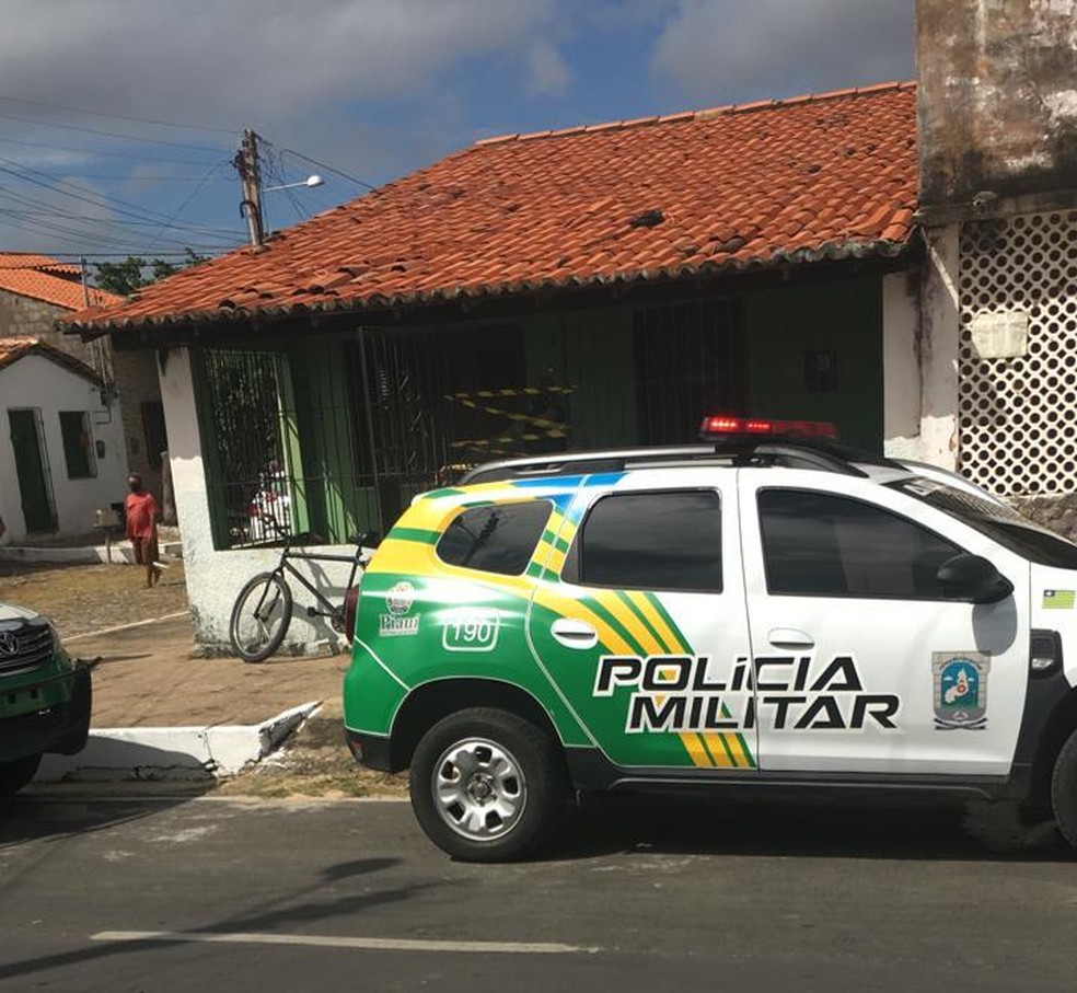Homem é assassinado a facadas em Parnaíba; suspeito é irmão da vítima — Foto: Tiago Mendes/ TV Clube