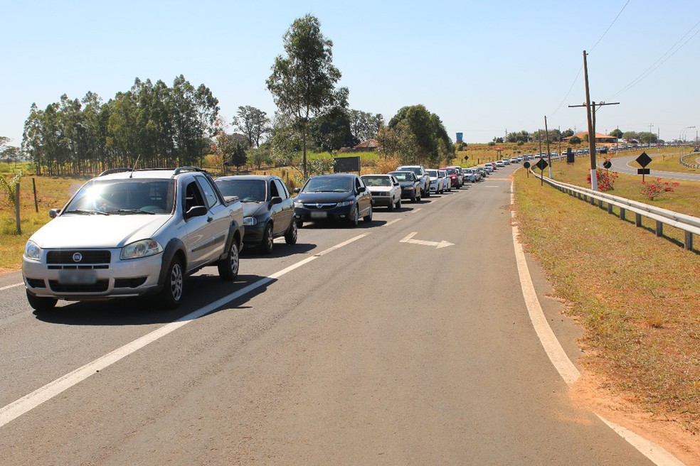 Procissão motorizada reunir cerca de 200 veículos (Foto: Pascom/Santuário de Santo Expedito/Divulgação)