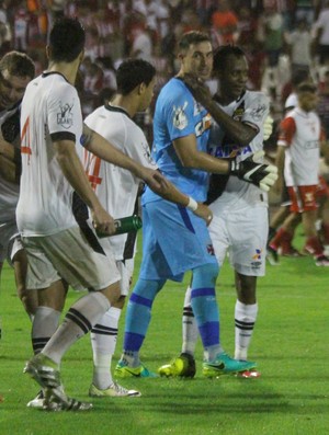 Martín Silva e Andrezinho Vasco x CRB (Foto: Carlos Gregório Jr/Vasco.com.br) Martín Silva e Andrezinho Vasco x CRB (Foto: Carlos Gregório Jr/Vasco.com.br)