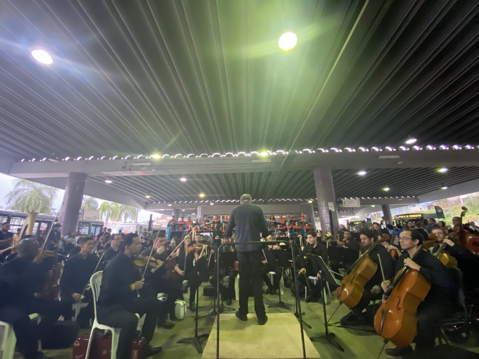 Orquestra Sinfônica do ES faz concerto no Terminal de Campo Grande, em Cariacica. — Foto: Secult/Divulgação