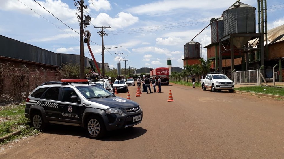 OperaÃ§Ã£o foi realizada em Primavera do Leste, na terÃ§a-feira (2) â Foto: Energisa/DivulgaÃ§Ã£o