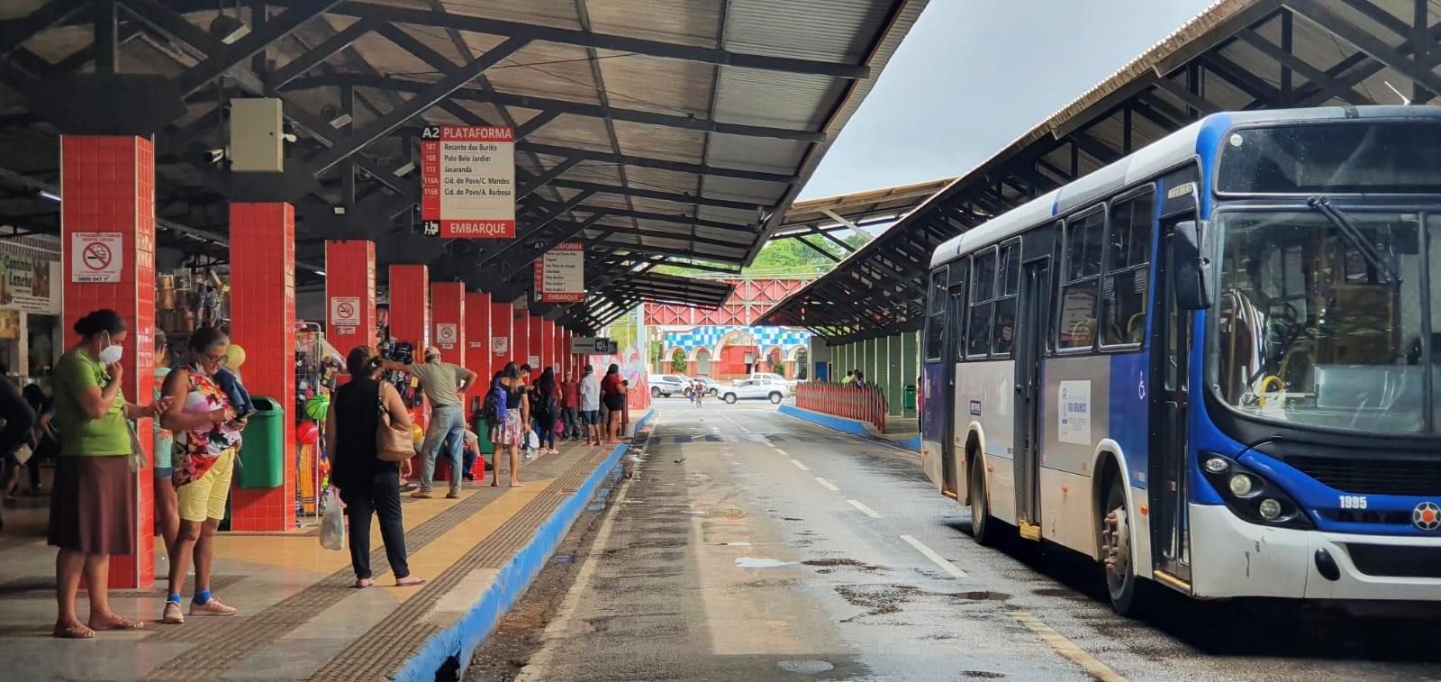 Sindicato denuncia Bocalom e integrantes da prefeitura de Rio Branco ao MP por contrato com empresa de transporte público