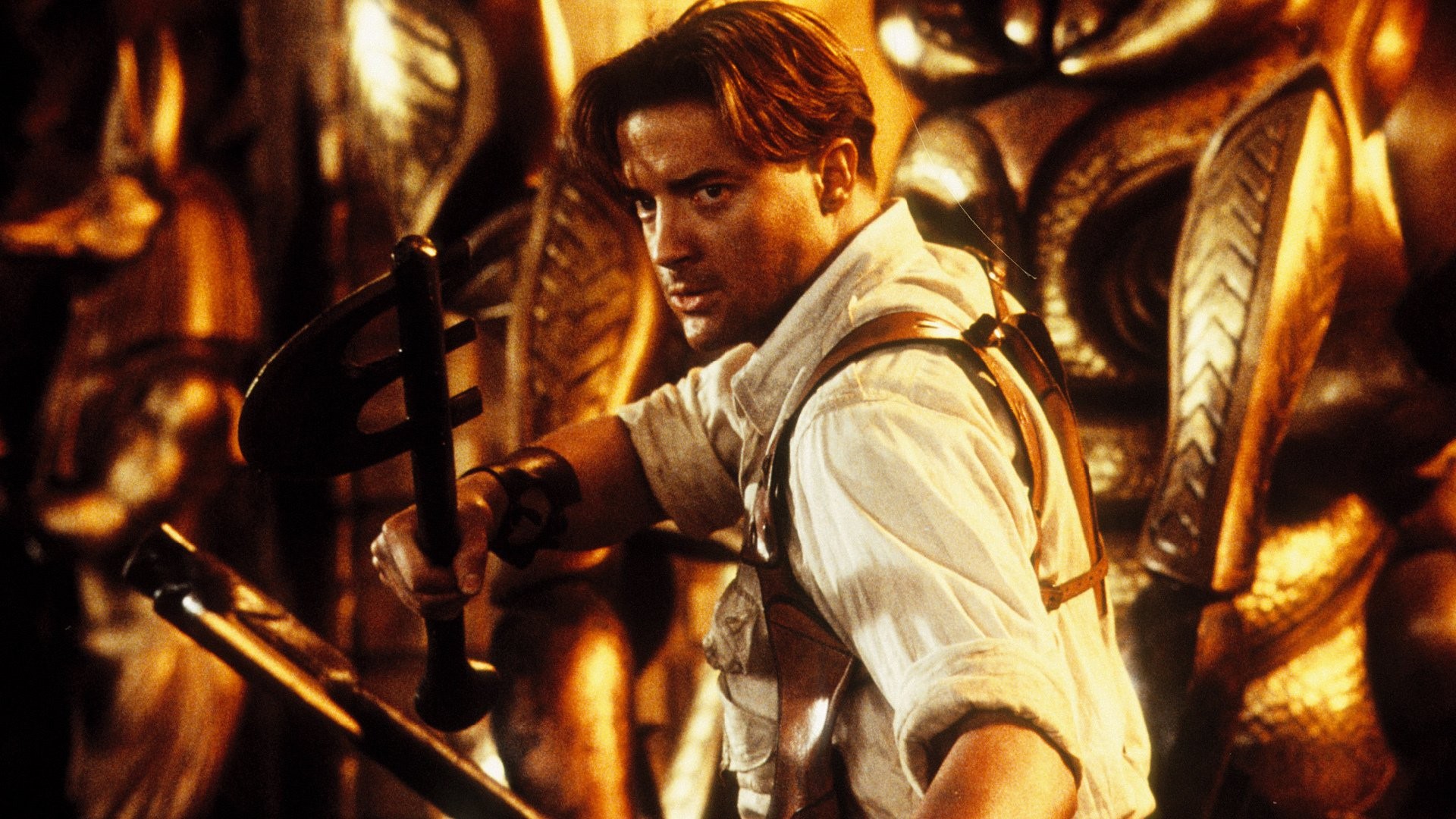 O ator Brendan Fraser em cena de A Múmia (1999) (Foto: Reprodução)
