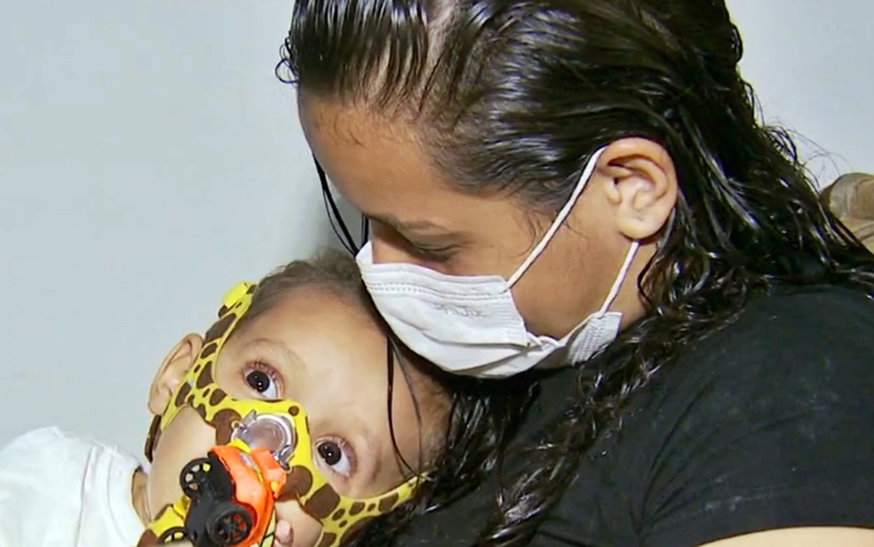 Família entra na Justiça para tentar conseguir remédio de R$ 12 milhões para criança de 1 ano em MG — Foto: Reprodução EPTV