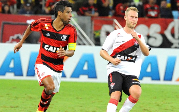 Léo Moura, Scocco e dois do Flu estão na lista de melhor drible