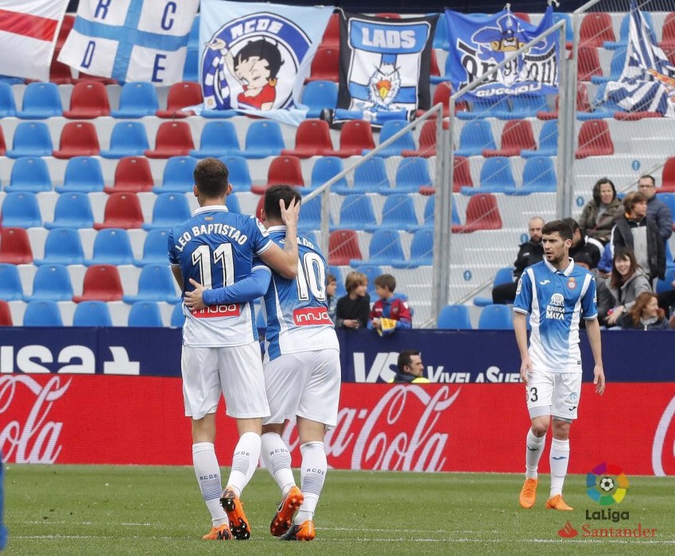 Léo Baptistão comemora gol do Espanyol (Foto: Site oficial do Espanyol)