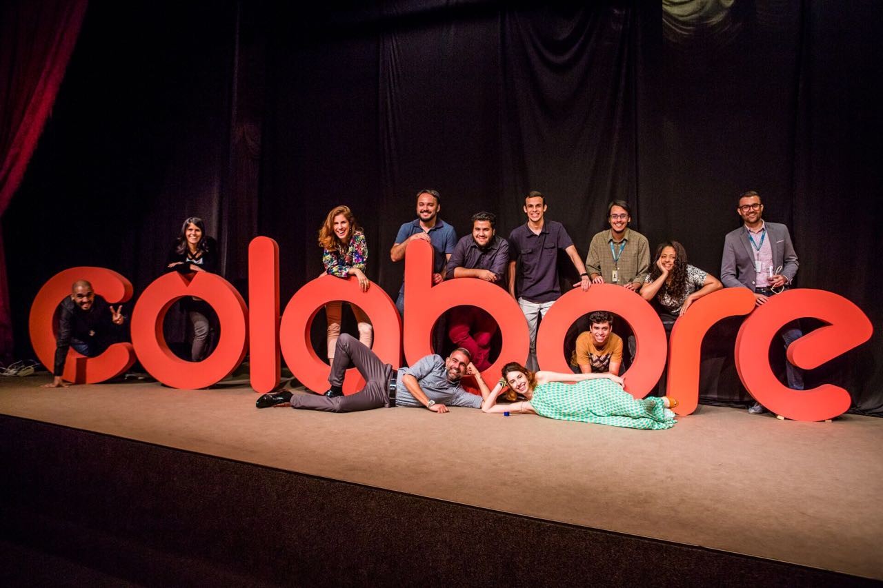 Desenvolvedores do 'Colabore' durante evento de lançamento no Rio (Foto: Divulgação)
