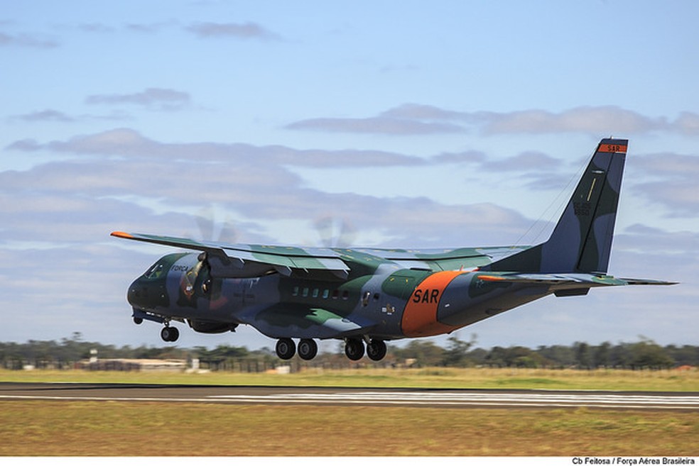 Aeronave da FAB auxilias nas buscas no Pantanal, em Mato Grosso — Foto: FAB/Divulgação