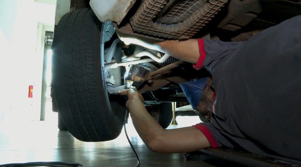 SineBahia tem vaga de mec&acirc;nico de caminh&atilde;o em Salvador &mdash; Foto: EPTV/Reprodu&ccedil;&atilde;o