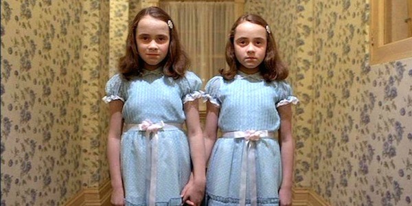 As gêmeas do clássico O Iluminado (1980) (Foto: Reprodução)