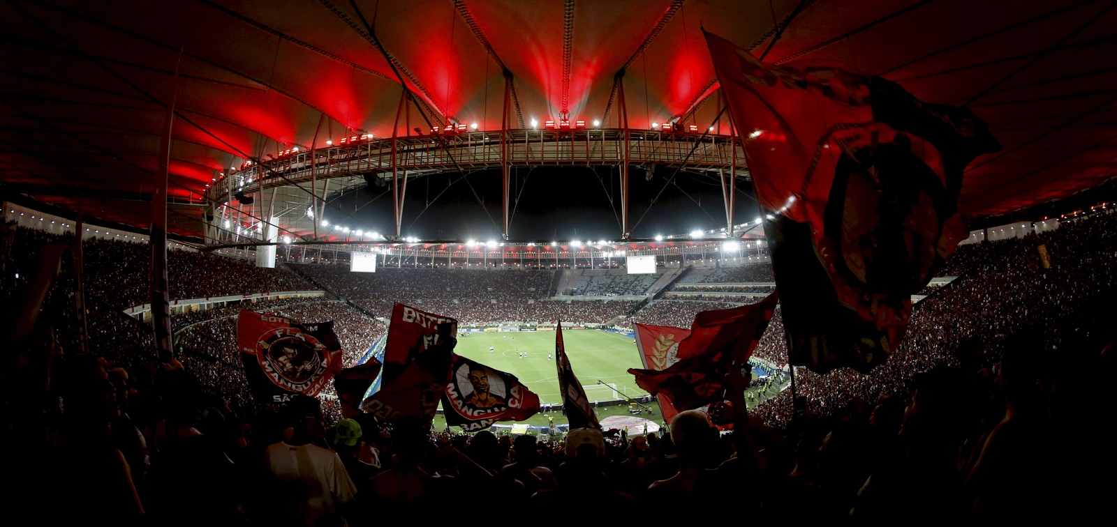 Flamengo é o primeiro lugar absoluto, com 21,8%+. Com a margem de erro, varia de 20% a 23,6% dos torcedores ouvidos — Foto:  Marcelo Theobald / Agência O Globo