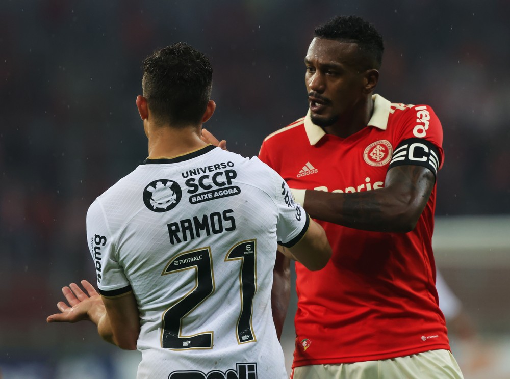 Rafael Ramos vai prestar depoimento ao STJD após ser acusação de racismo