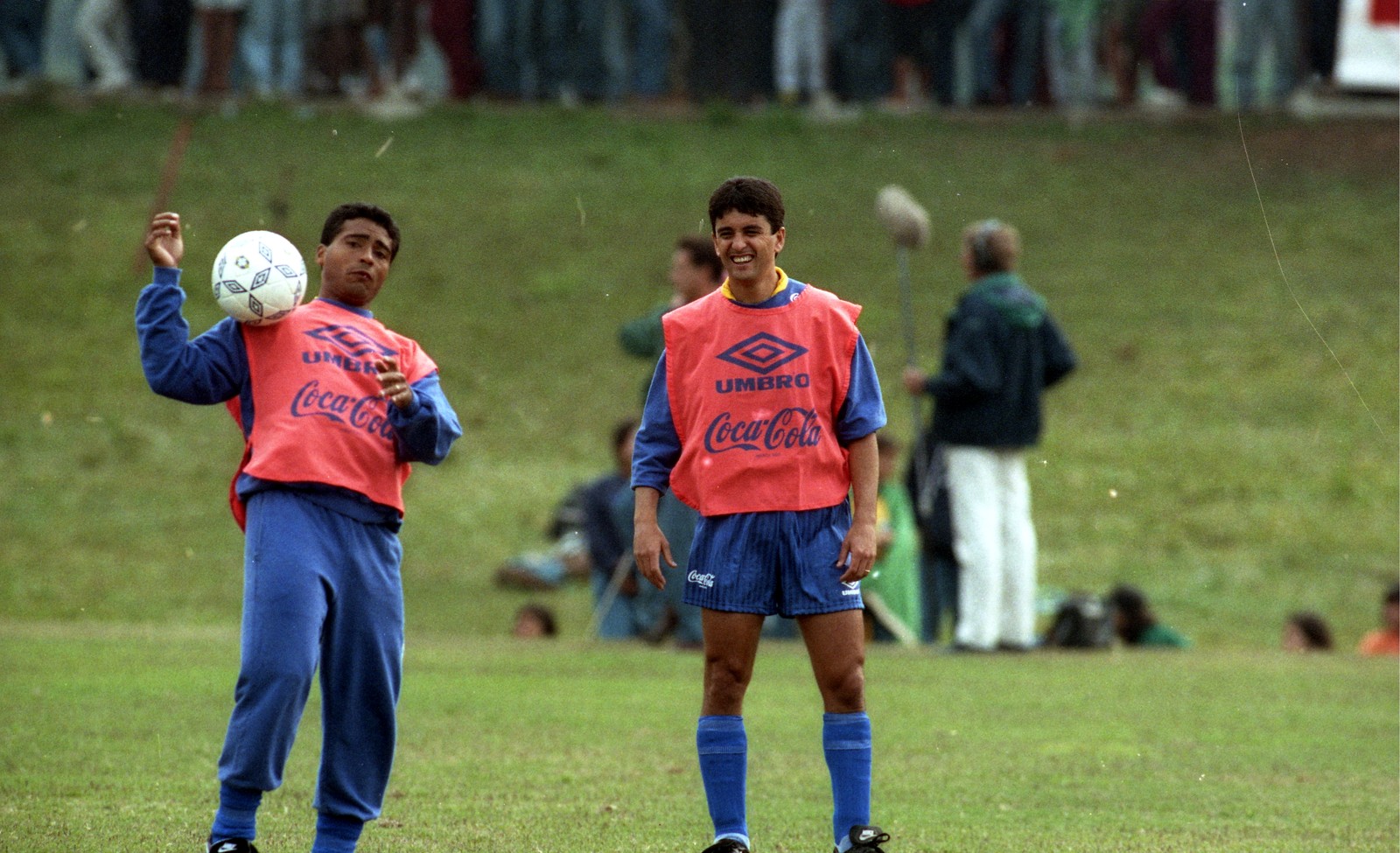 Bebeto (Direita) disputou três Copas pelo Brasil (1990, 94 e 98) e está em 13° no ranking — Foto: André Durão / Agência O Globo