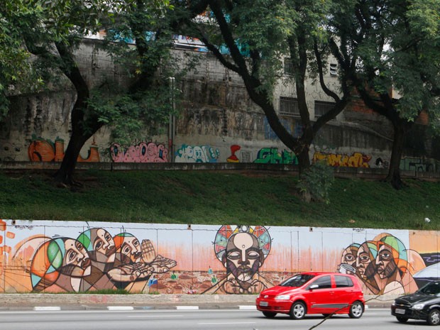 Mural de grafite feito por 200 artistas em SP (Foto: Heloisa Ballarini/Divulgação Prefeitura de SP)