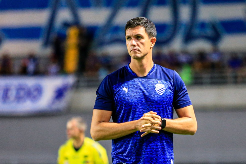 Maurício Barbieri, técnico do CSA — Foto: Ailton Cruz/Gazeta de Alagoas