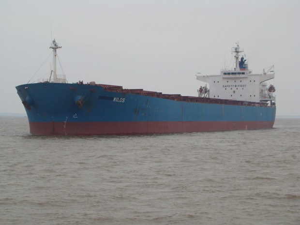 Navio Mercante Nilos está encalhado desde o dia 27 de Outubro (Foto: Divulgação/Capitania Fluvial de Santarém)