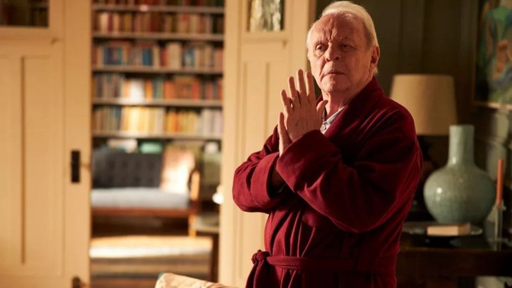 Anthony Hopkins, candidato a um Oscar de melhor ator por seu papel no filme “Meu pai” — Foto: Divulgação