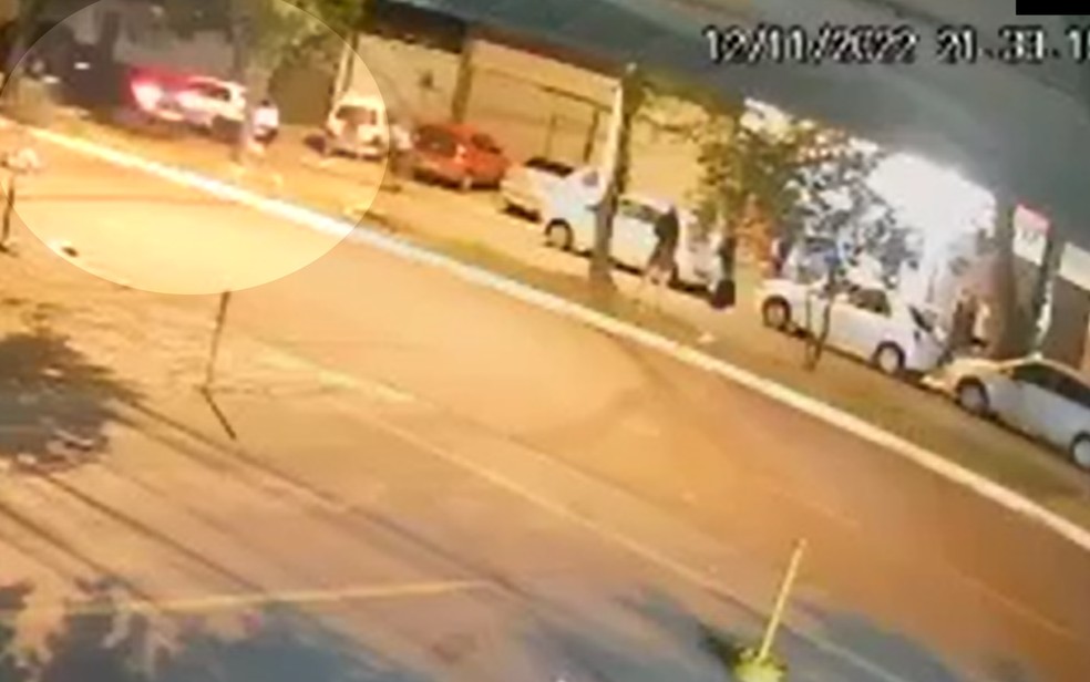 Câmera mostra atropelamento de criança na porta de igreja, em Goiânia, Goiás — Foto: Reprodução/Redes Sociais