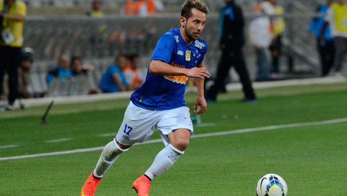 Sonhando em se manter na Seleção, Ribeiro quer terminar 2015 no topo