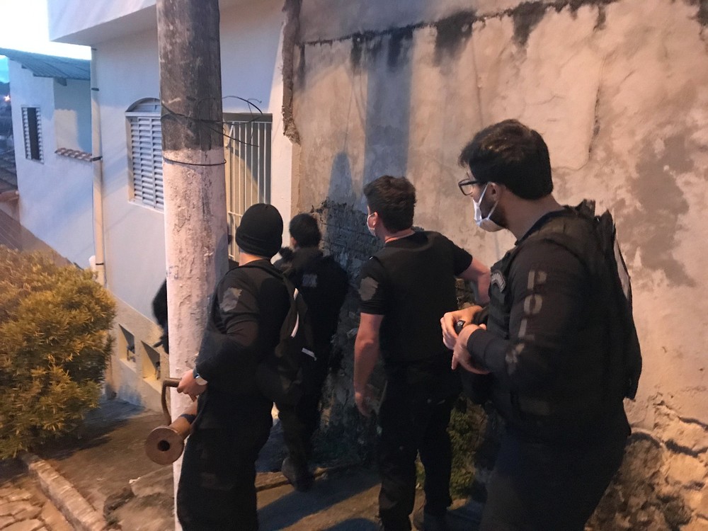 Operação da Polícia Civil prende quatro pessoas e apreende drogas em Itajubá, MG Jornal