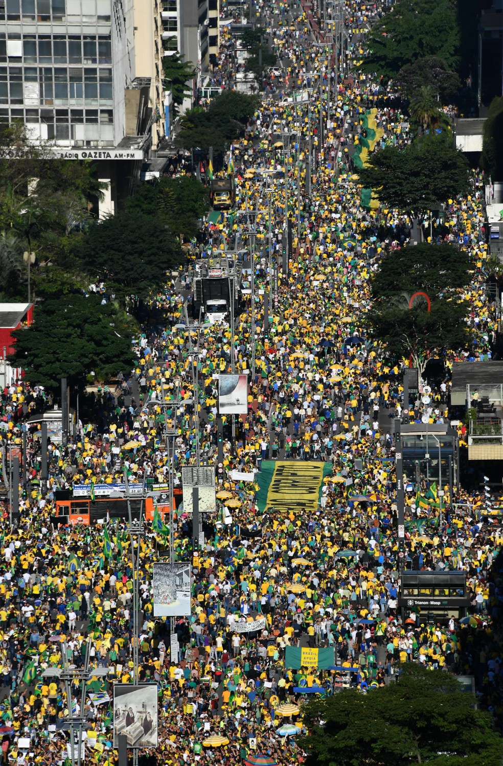 Manifestação em apoio ao governo Bolsonaro na Avenida Paulista, em São Paulo — Foto: Nelson Almeida/AFP
