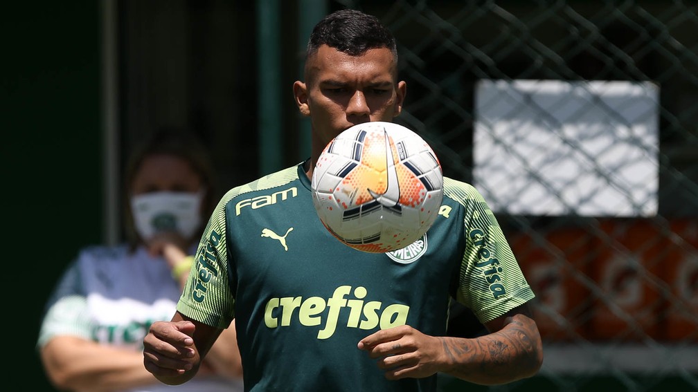 Escalação do Palmeiras: Gabriel Veron treina com bola e deve voltar contra o River Plate