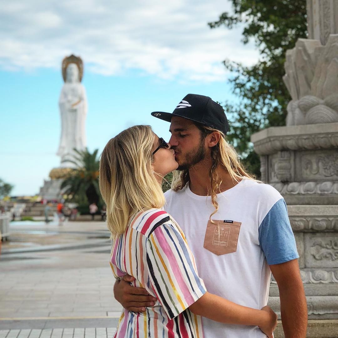 Isabella Santoni e Caio Vaz (Foto: Reprodução Instagram)