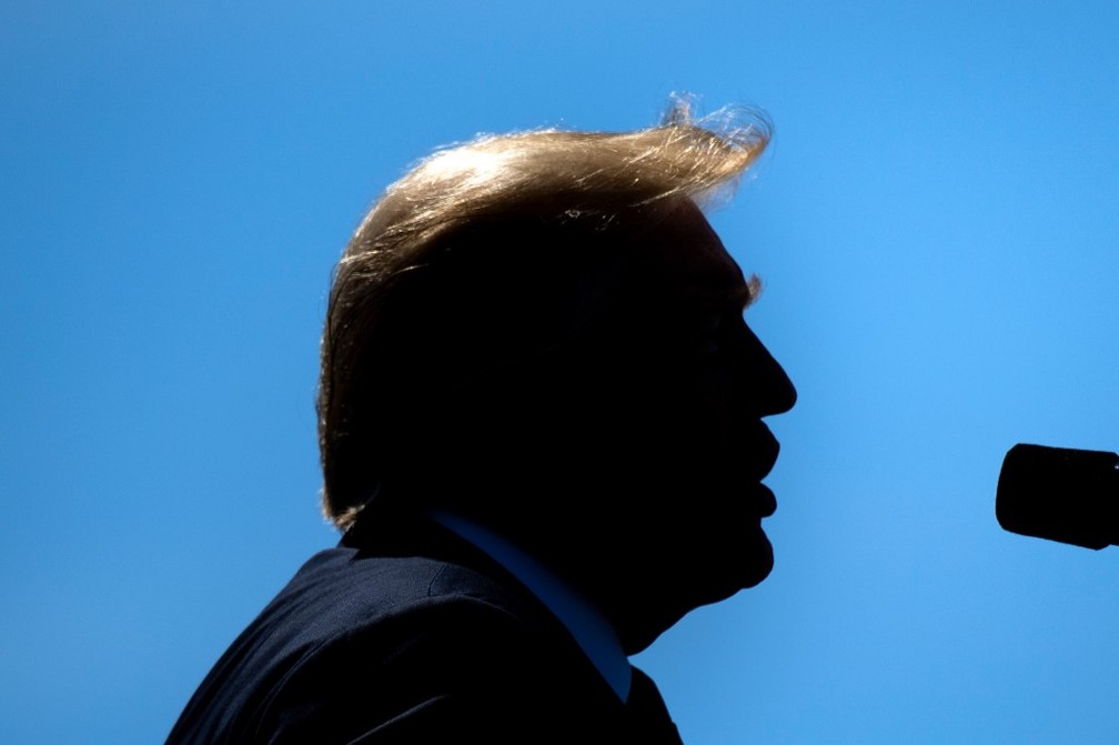 Donald Trump, presidente dos EUA, participa de cerimÃ´nia em Washington nesta quarta-feira (15) â Foto: Brendan Smialowski/AFP