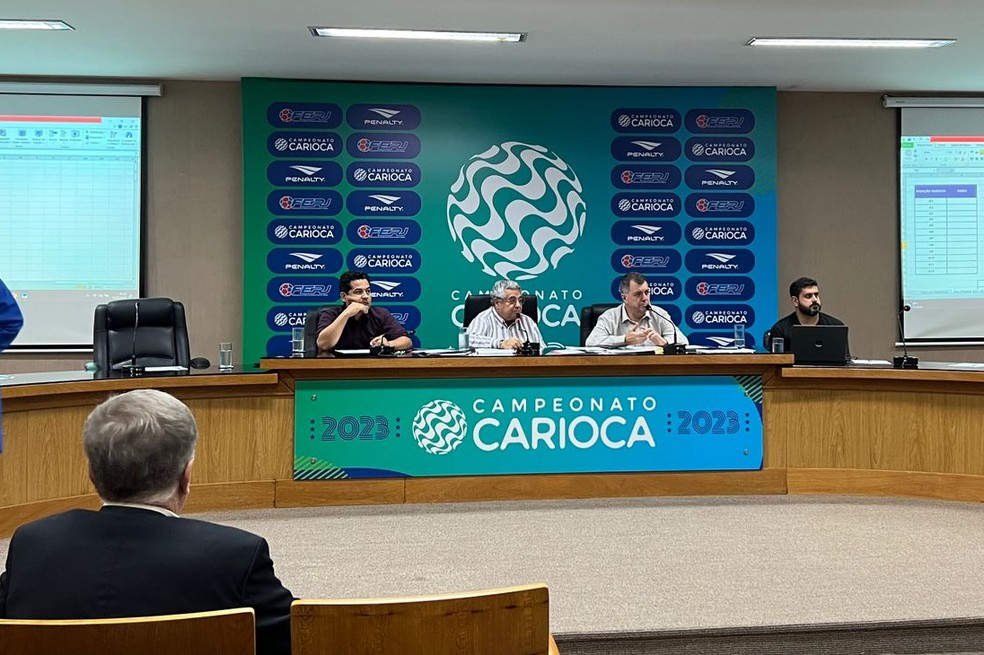 Arbitral Ferj &mdash; Foto: Let&iacute;cia Marques