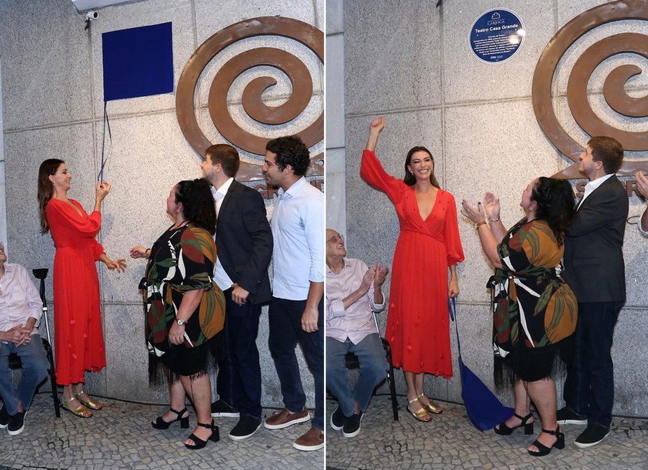 Mônica Martelli na inauguração da placa de patrimônio cultural do Teatro Casa Grande