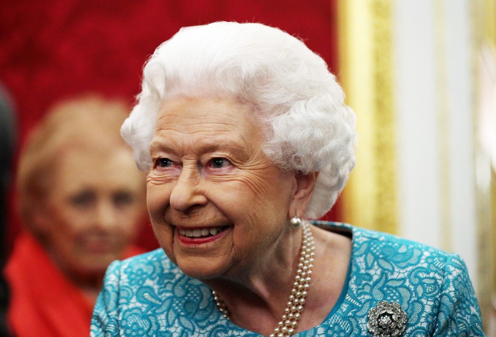 A rainha Elizabeth II em foto de 21 de outubro. — Foto: Yui Mok / Pool / AFP
