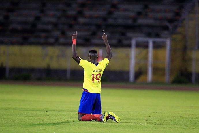 Caicedo comemora gol equatoriano (Foto: EFE)