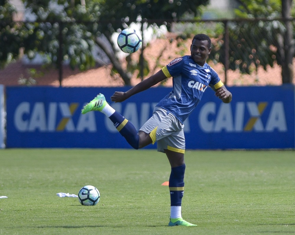 Cruzeiro não desiste de Sassá, e Marcos Vinícius é o nome da vez para o Botafogo