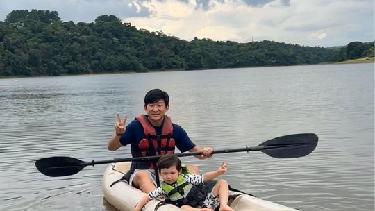 Pyong Lee leva filho para praticar esporte em hotel com diárias de R$ 6 mil