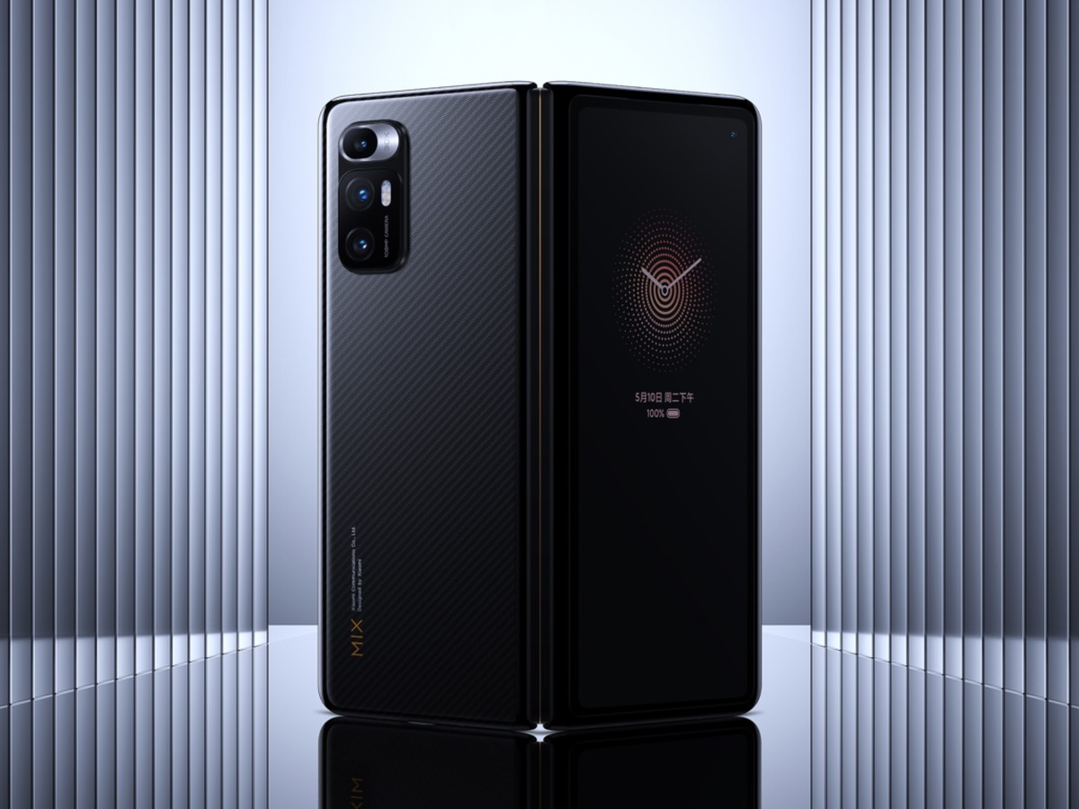 Xiaomi registra telefone enrolável que expande para os dois lados