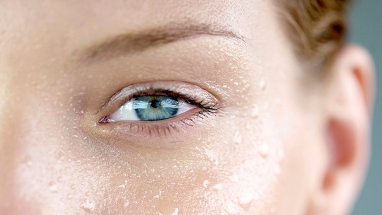 Água termal: os benefícios para a pele e como incluir na rotina de skincare