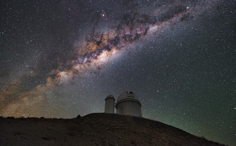 Telescópio de 3,6 metros do Observatório La Silla, European Southern Observatory (ESO), no Deserto de Atacama, Chile.  — Foto: Yuri Beletsky (LCO)/ ESO