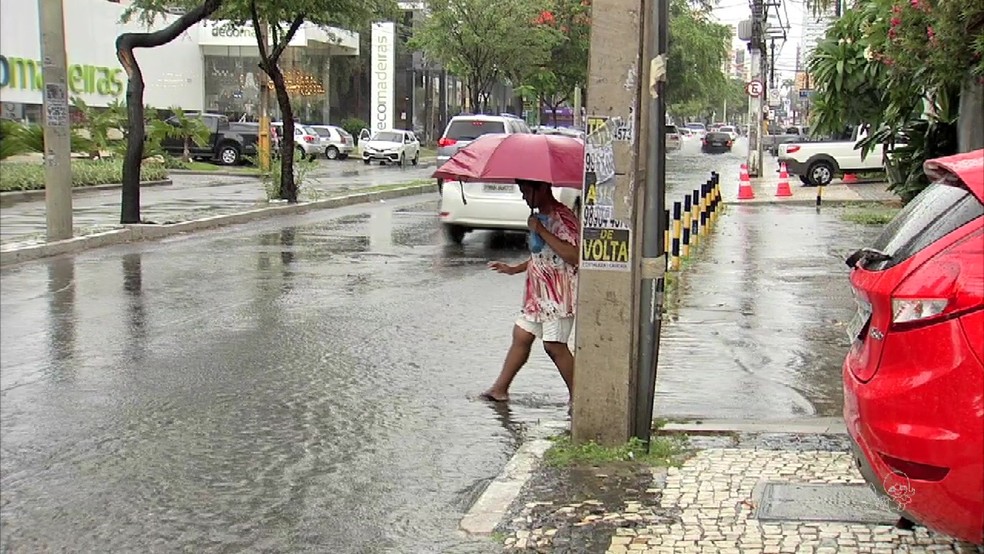 CearÃ¡ deve ter chuvas diÃ¡rias atÃ© meados de abril, prevÃª Funceme (Foto: TV Verdes Mares/ReproduÃ§Ã£o)