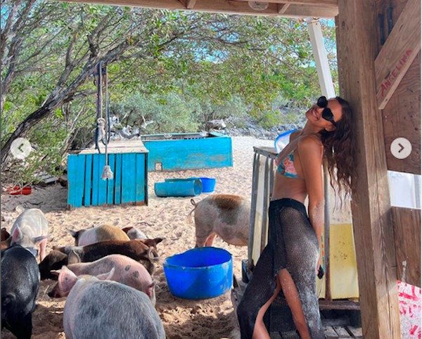 Irina Shayk de férias no Caribe (Foto: Instagram)